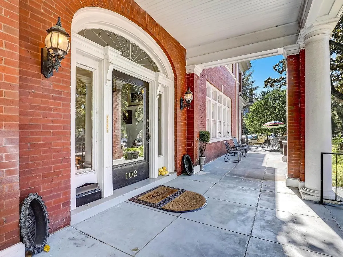 Drayton Place 1B Savannah Apartment